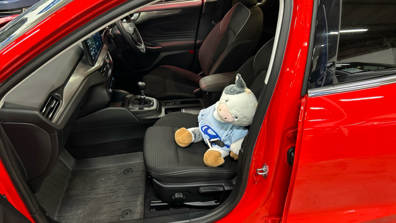 Ford Focus 1.0 EcoBoost Titanium 5dr Petrol Hatchback